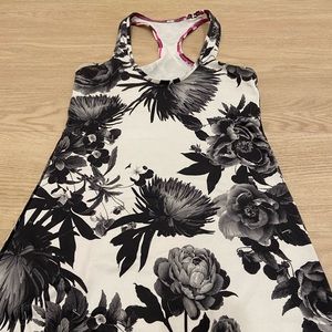 Lululemon Cool Racerback (long style) - Size 4